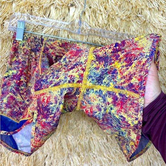 Lululemon SeaWheeze⚡️Hotty Hot High-Rise Lined Short 4" Long⚡️Woodland Sprint⚡️6 - Picture 12 of 15